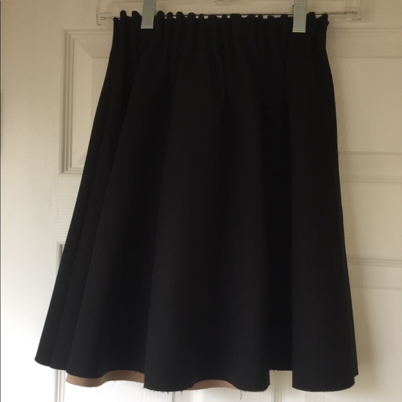 A line black mini skirt - Picture 1 of 3